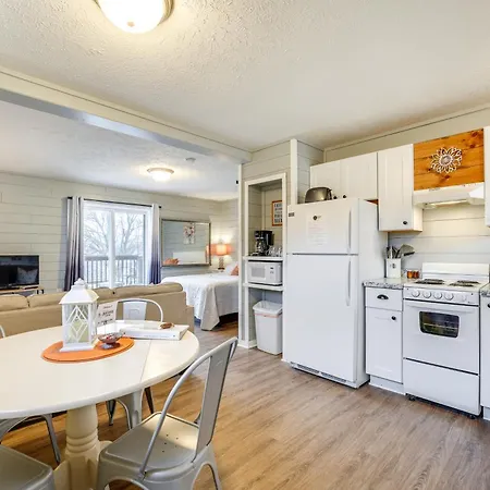 Hike, Boat, Fish And More Table Rock Lake Cottage